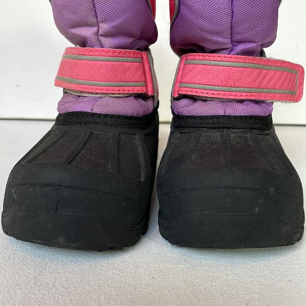 Circo Thermolite purple, pink & black snow boots.  Size 7/8 - Medium